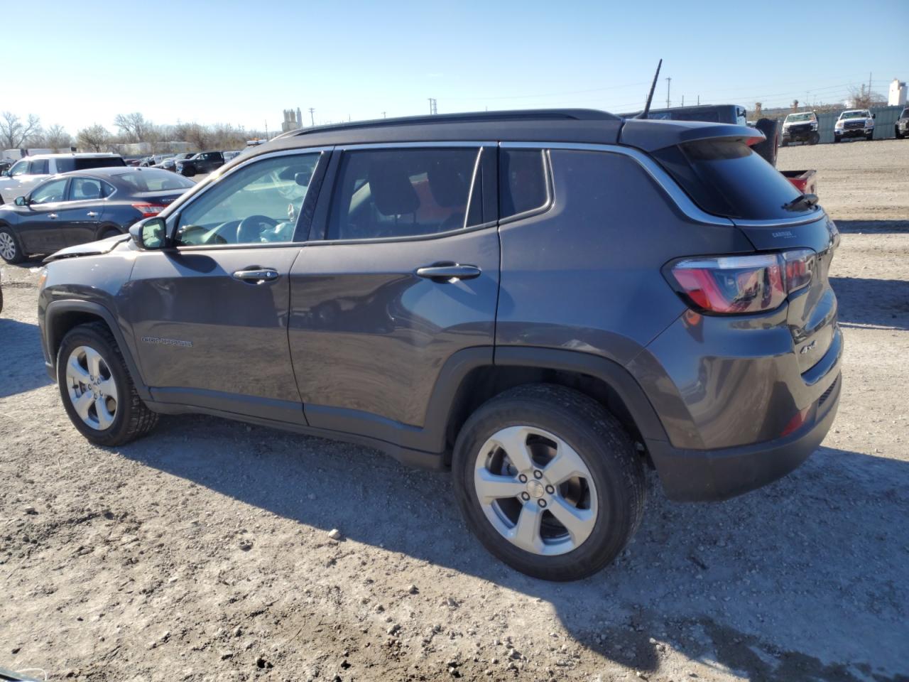 2018 Jeep Compass VIN 3C4NJDBB7JT423543 Copart auction photo, side / mechanical damage thumbnail 2