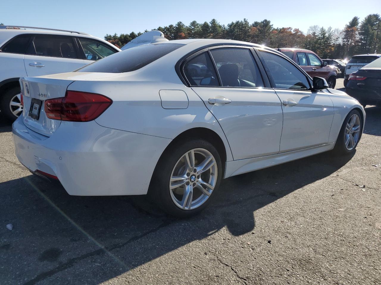 2016 BMW 3er VIN WBA8E3G58GNU04231 Copart auction photo, front end / side damage thumbnail 3