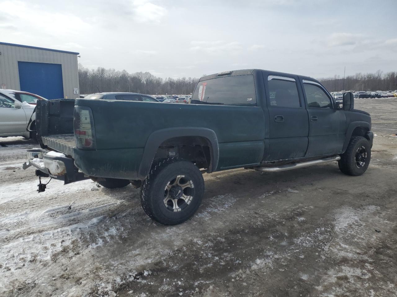 2005 Chevrolet Silverado VIN 1GCHK33265F951268 Copart auction photo, rear end / front end damage thumbnail 3
