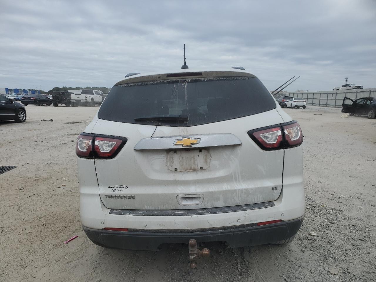 2017 Chevrolet Traverse VIN 1GNKRGKD2HJ279732 Copart auction photo, front end / side damage thumbnail 6