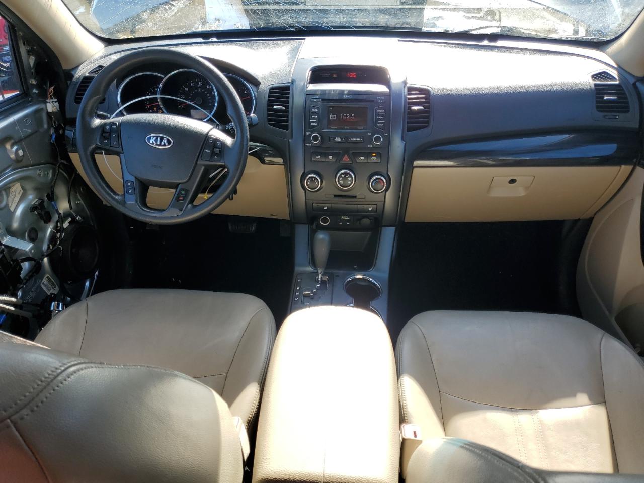 2013 KIA Sorento VIN 5XYKT3A62DG422050 Copart auction photo, front end / minor dent/scratches damage thumbnail 8