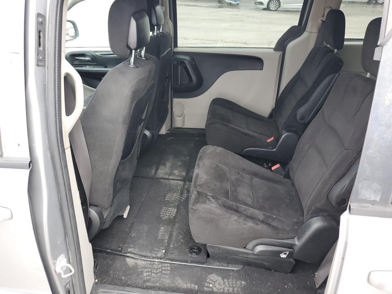 2015 Dodge Caravan VIN 2C4RDGCG7FR536066 Copart auction photo, front end / minor dent/scratches damage thumbnail 11