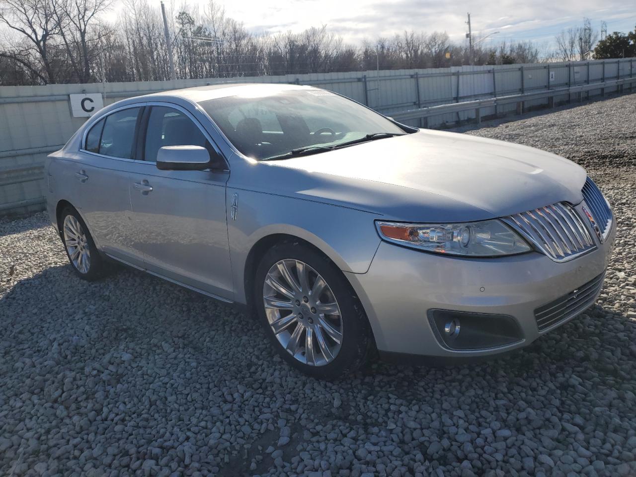 2009 Lincoln MKS VIN 1LNHM93RX9G626807 Copart auction photo, minor dent/scratches damage thumbnail 4