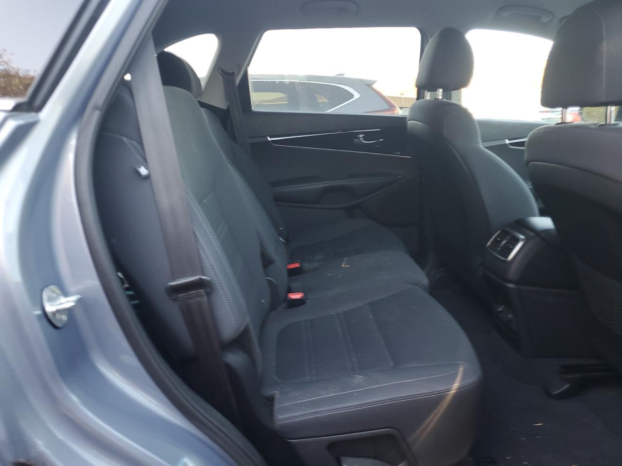 2019 KIA Sorento VIN 5XYPG4A39KG597429 Copart auction photo, front end damage thumbnail 12