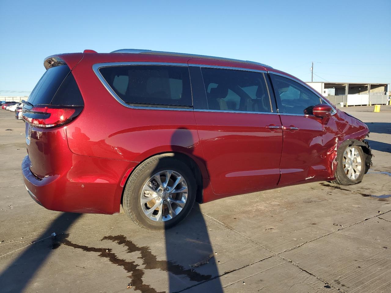 2021 Chrysler Pacifica VIN 2C4RC1BG0MR521195 Copart auction photo, front end / side damage thumbnail 3