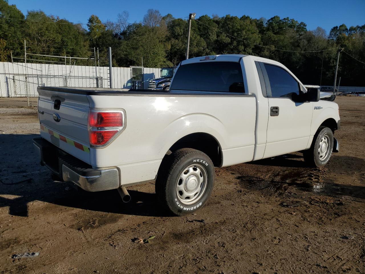 2012 Ford F-150 VIN 1FTMF1CF6CFB58835 Copart auction photo, front end damage thumbnail 3