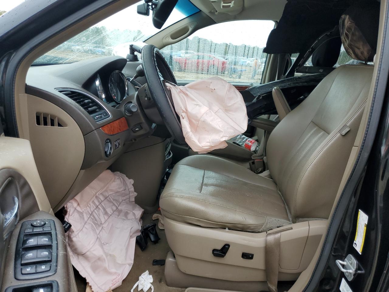 2014 Chrysler Town & Country VIN 2C4RC1CGXER170974 Copart auction photo, front end / minor dent/scratches damage thumbnail 7