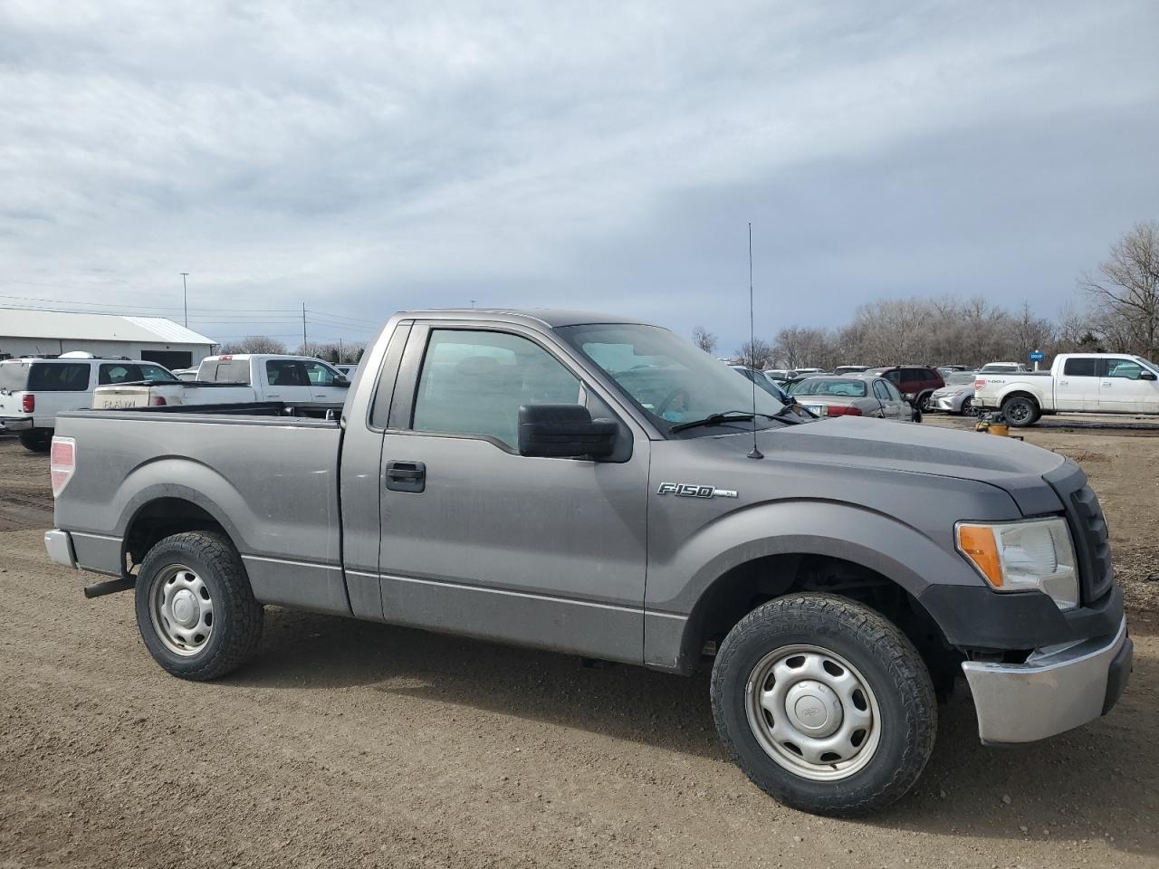 2011 Ford F-150 VIN 1FTMF1CMXBFB70676 Copart auction photo, front end / rear end damage thumbnail 4