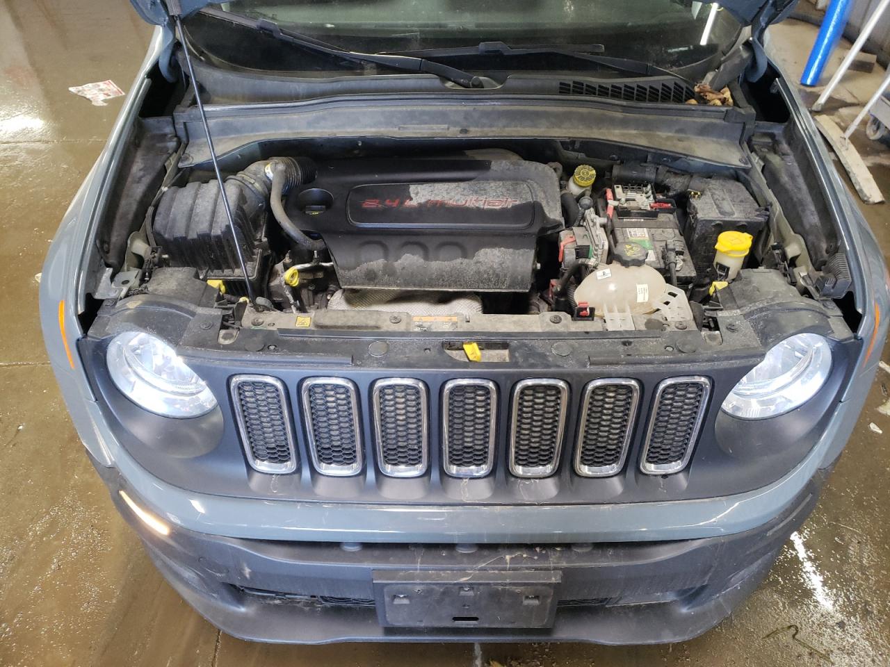 2018 Jeep Renegade VIN ZACCJBBB2JPG99387 Copart auction photo, rear end / side damage thumbnail 11