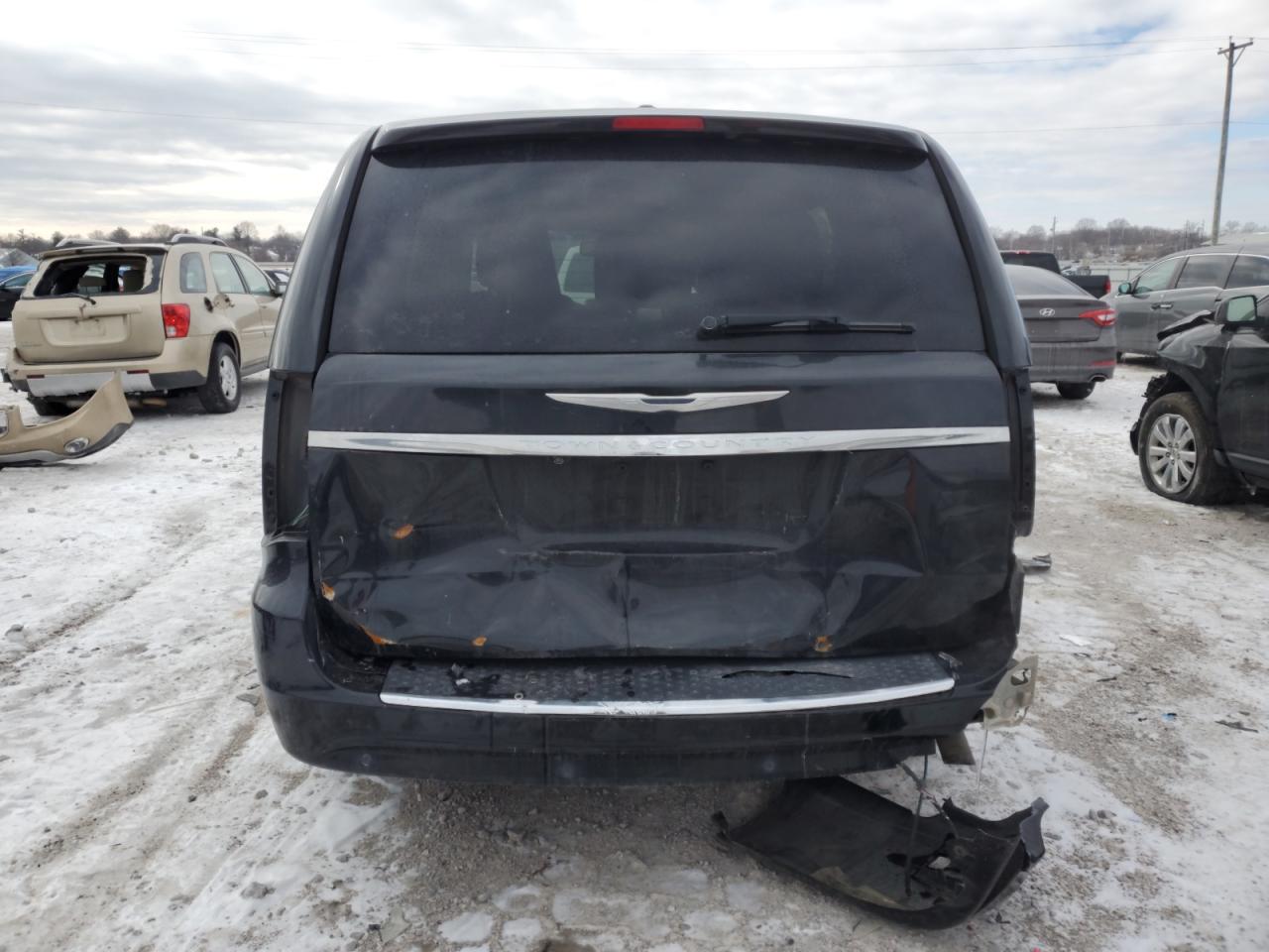 2016 Chrysler Town & Country VIN 2C4RC1BG0GR215764 Copart auction photo, rear end / front end damage thumbnail 6