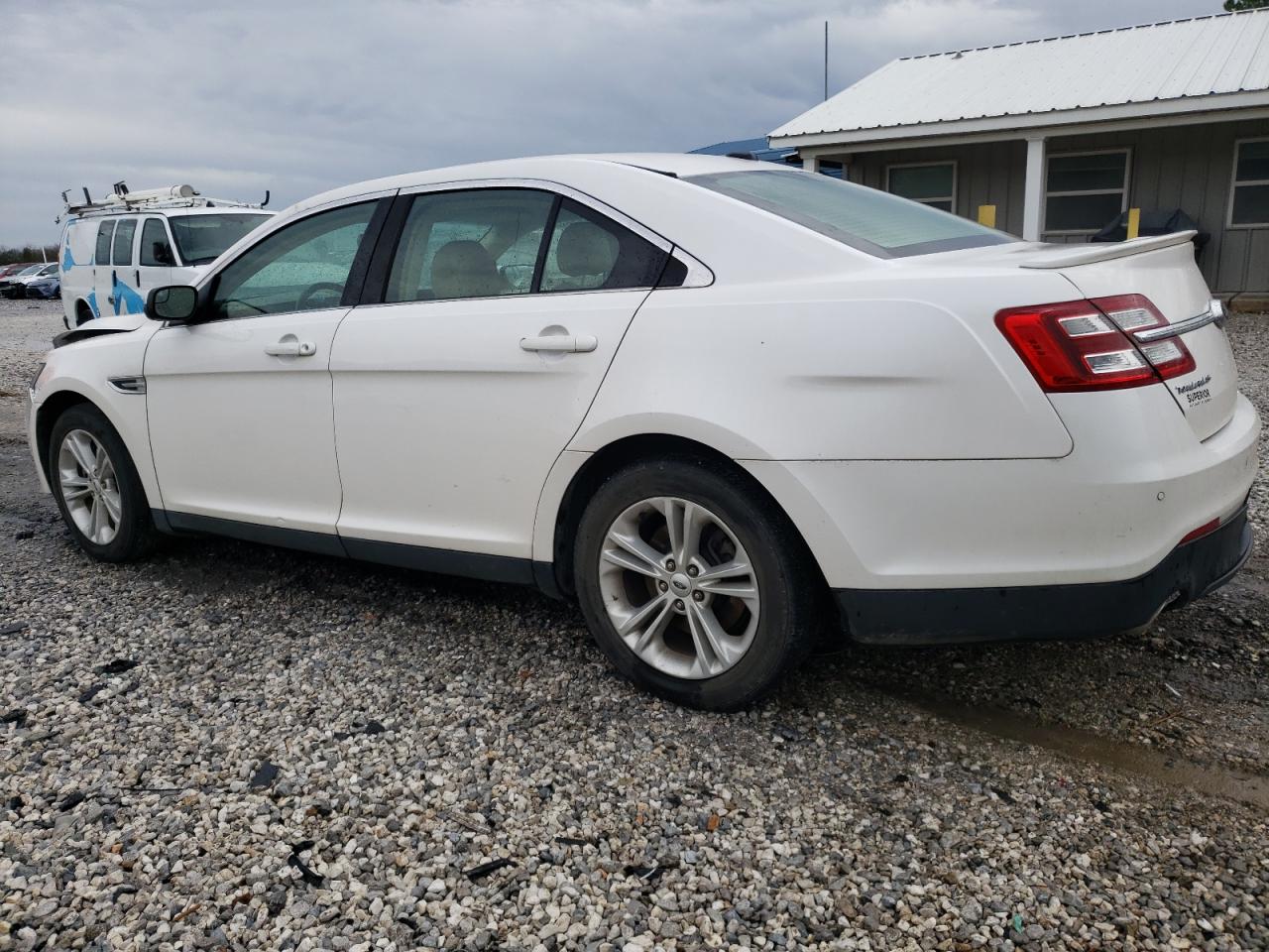 2016 Ford Taurus VIN 1FAHP2E80GG131106 Copart auction photo, front end damage thumbnail 2