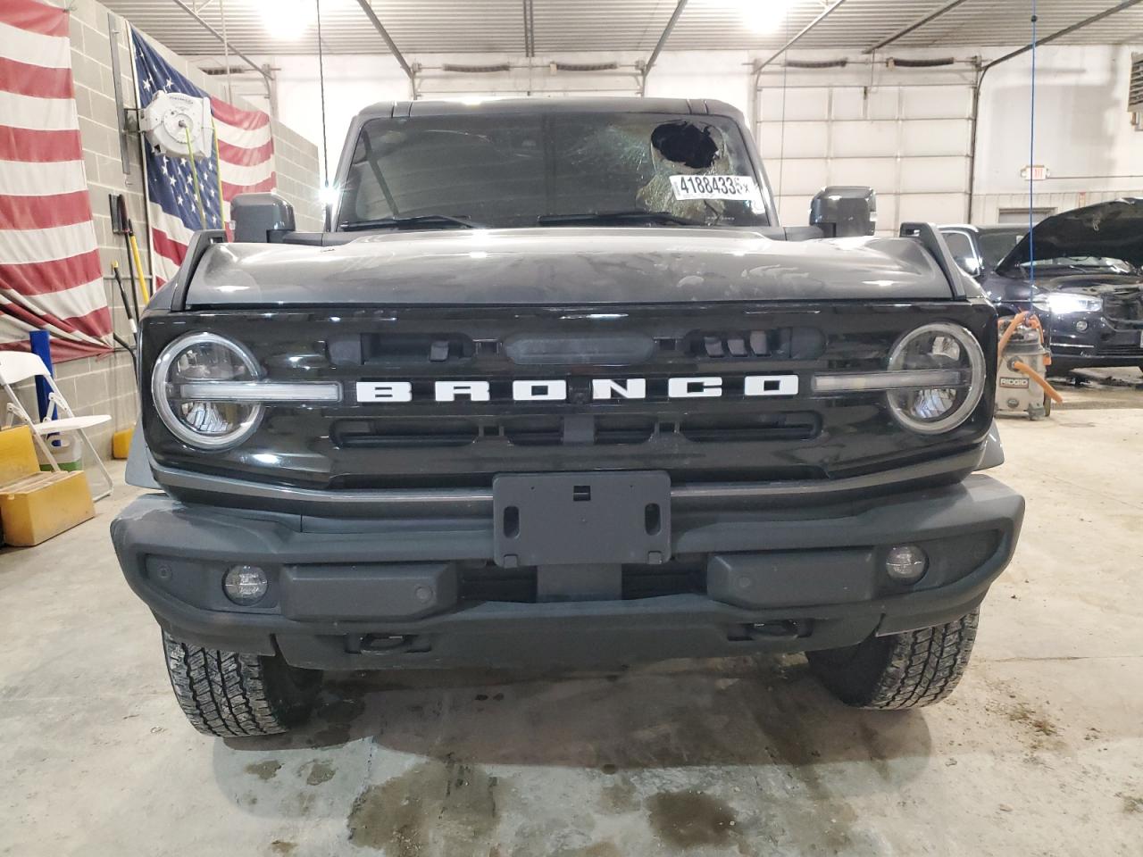 2023 Ford Bronco VIN 1FMEE5DP7PLC16265 Copart auction photo, burn / minor dent/scratches damage thumbnail 5