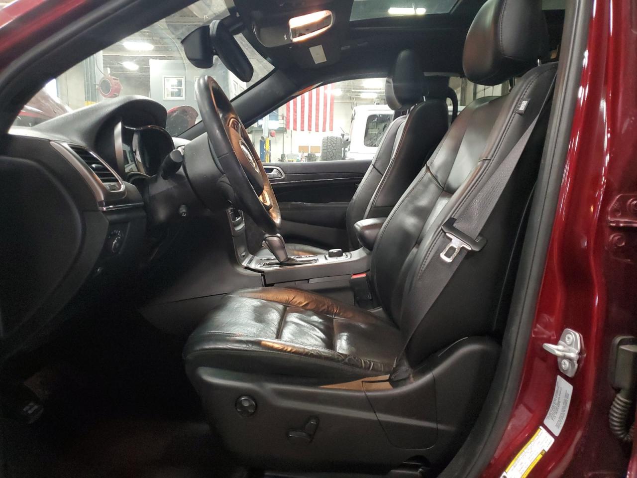 2018 Jeep Grand Cherokee VIN 1C4RJFBT4JC104070 Copart auction photo, all over damage thumbnail 7