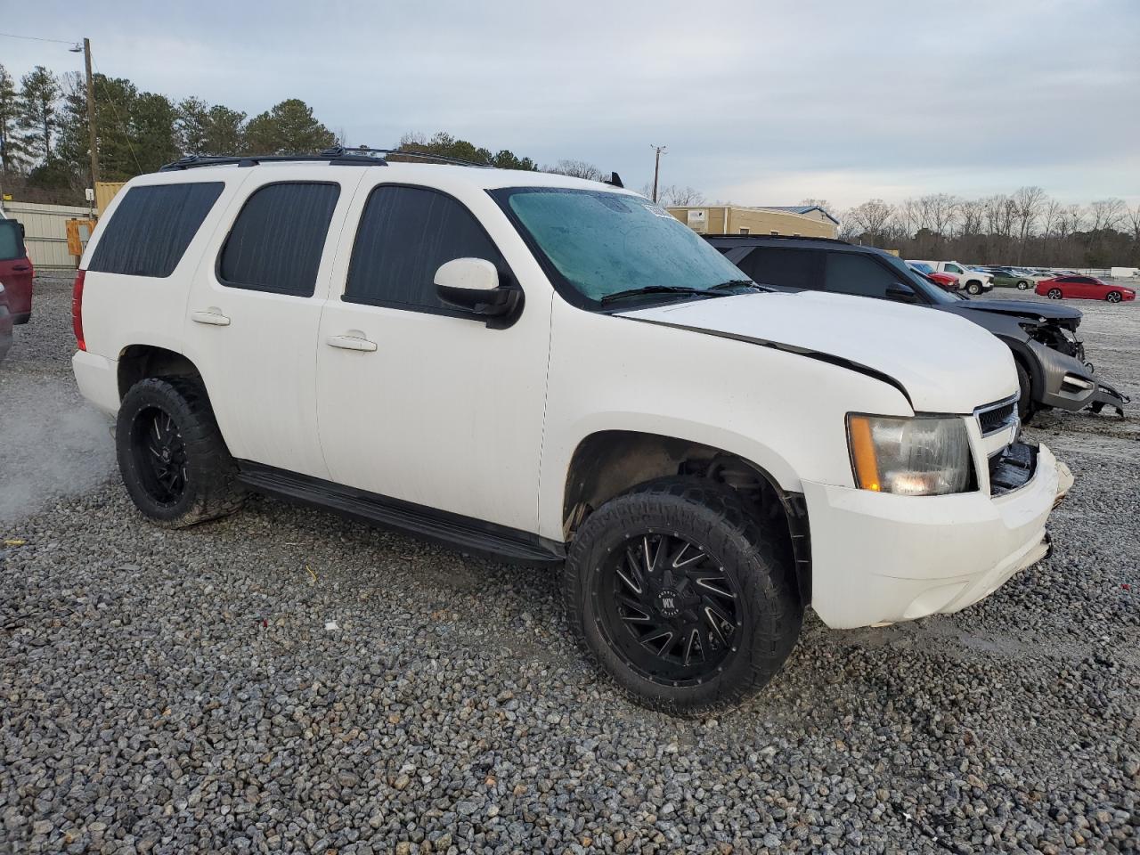2013 Chevrolet Tahoe VIN 1GNSKBE09DR318036 Copart auction photo, front end / rear end damage thumbnail 4