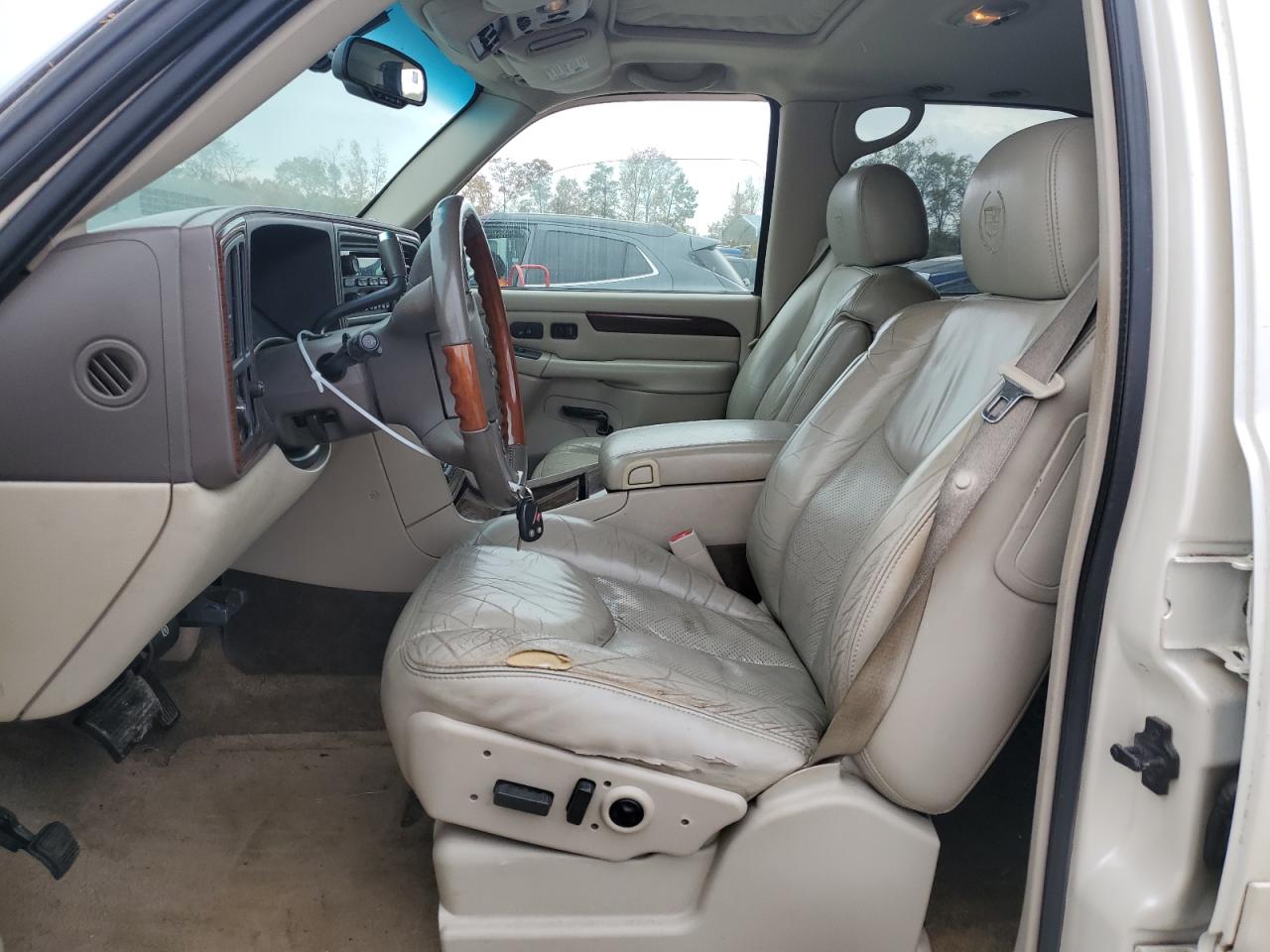 2003 Cadillac Escalade VIN 1GYEK63N23R206814 Copart auction photo, front end damage thumbnail 7