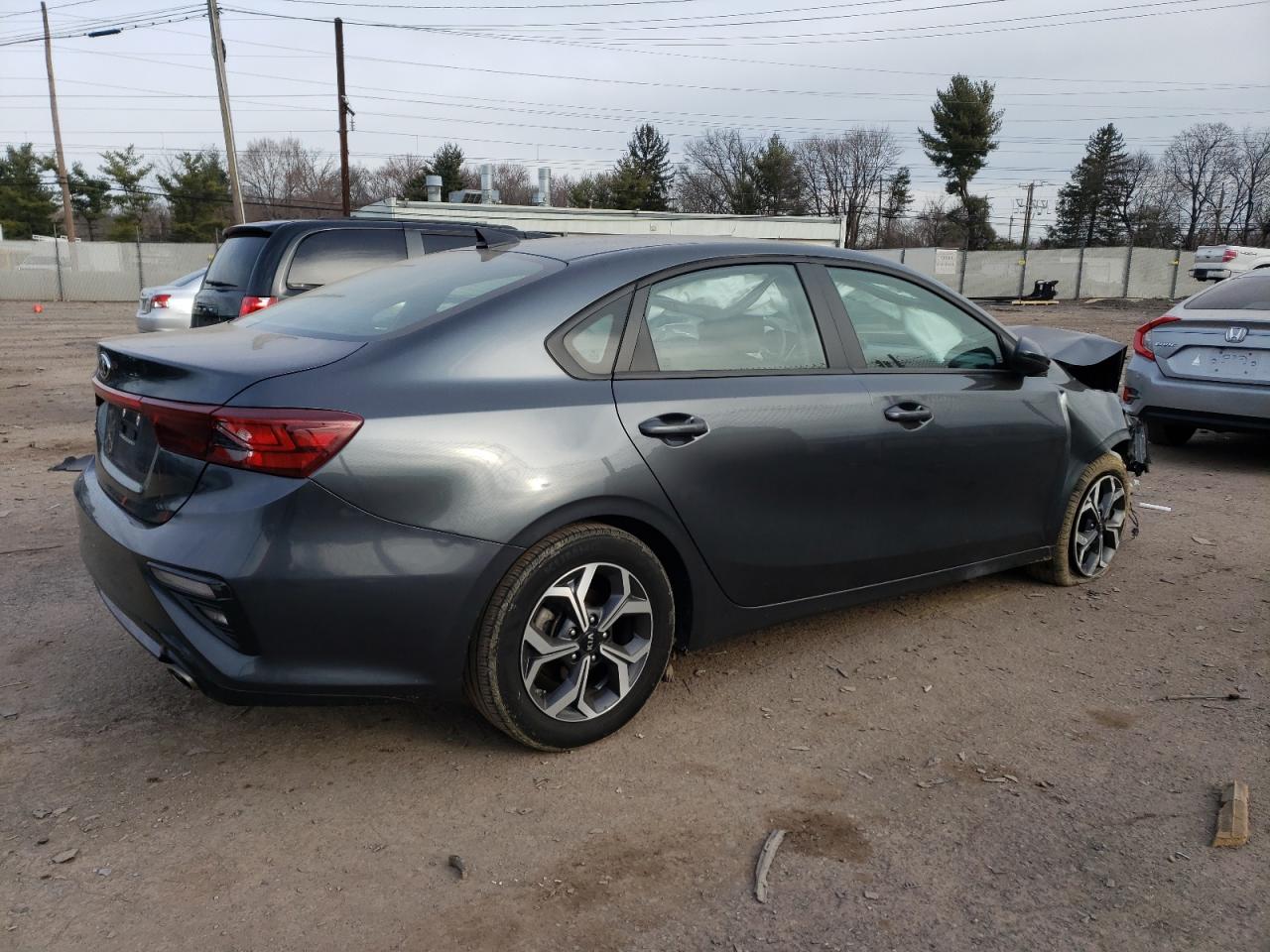 2020 KIA Forte VIN 3KPF24AD1LE173776 Copart auction photo, front end / side damage thumbnail 3
