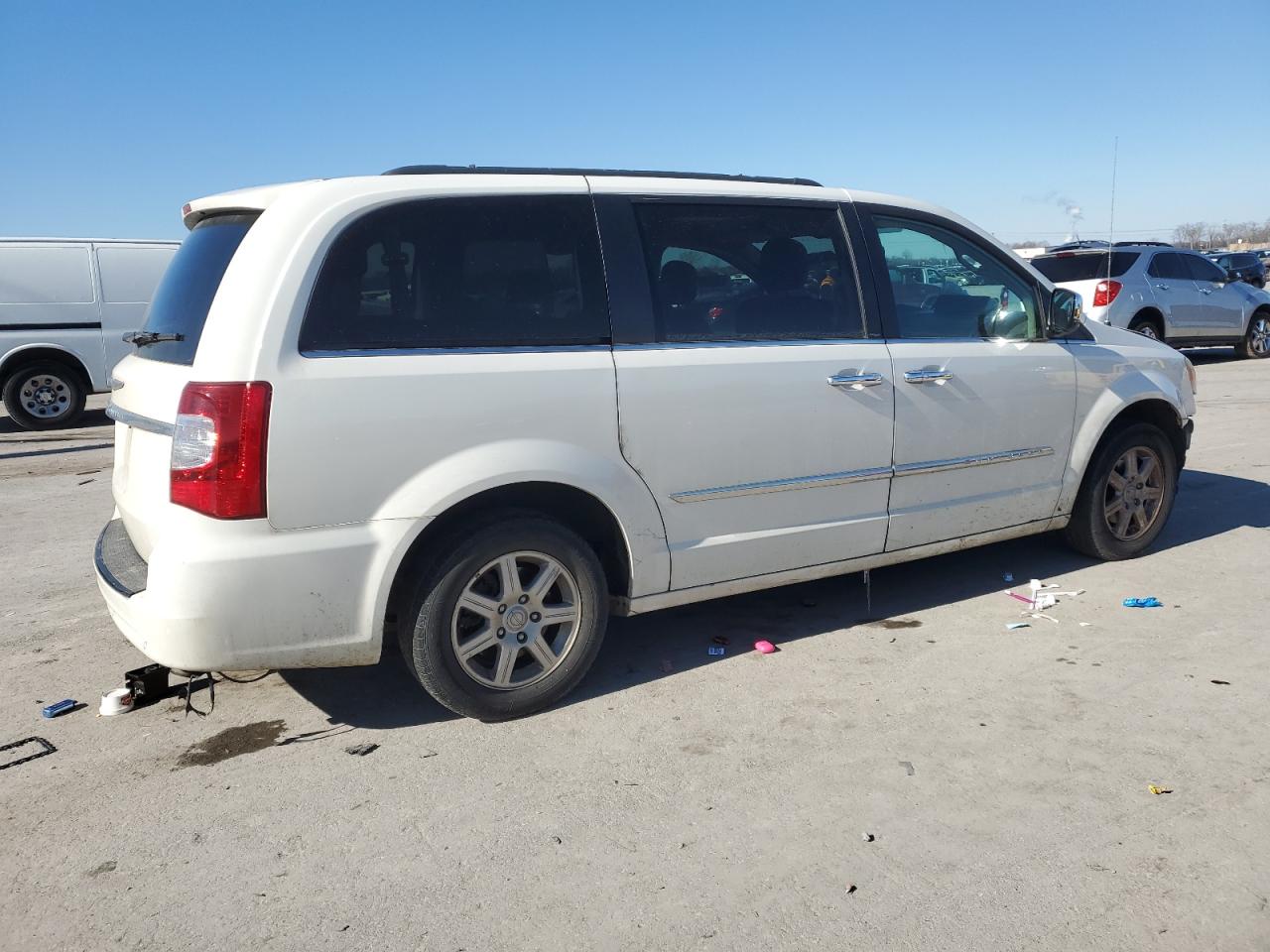 2012 Chrysler Town & Country VIN 2C4RC1CG3CR244961 Copart auction photo, front end damage thumbnail 3