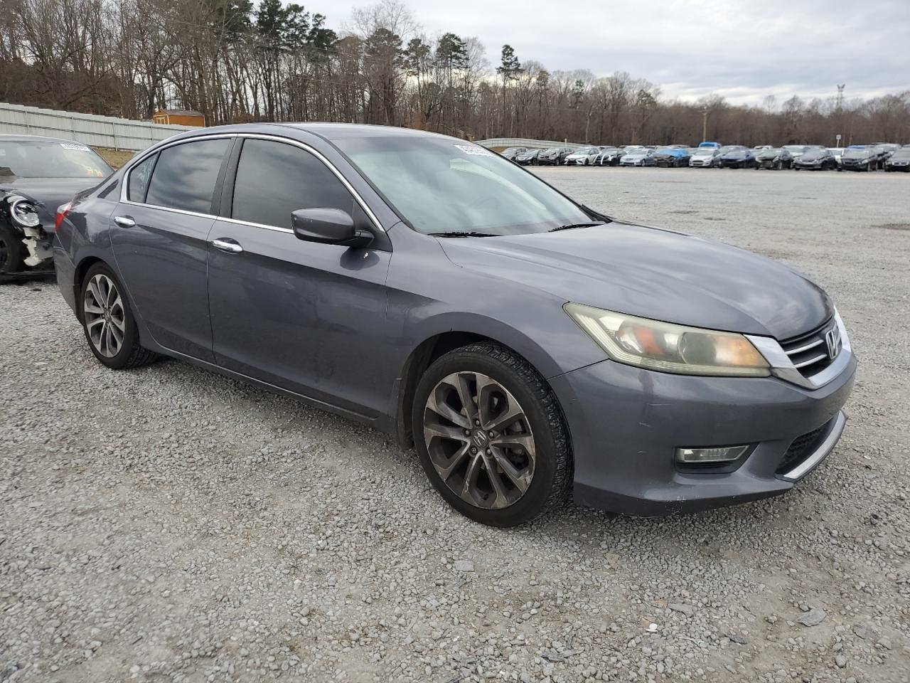2013 Honda Accord VIN 1HGCR2F57DA268580 Copart auction photo, side / front end damage thumbnail 4