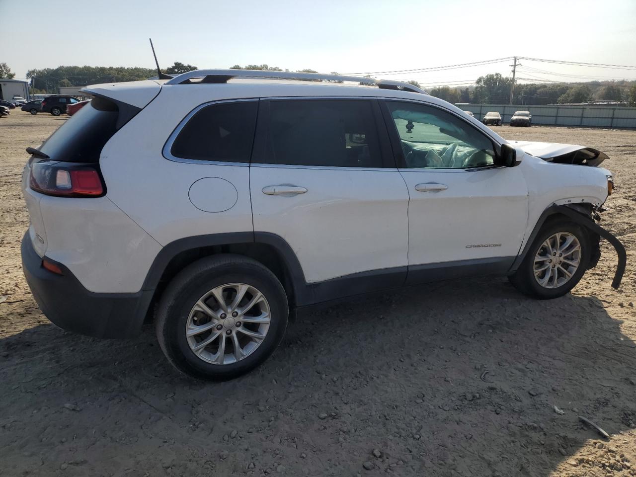 2019 Jeep Grand Cherokee VIN 1C4PJMCXXKD246447 Copart auction photo, front end / minor dent/scratches damage thumbnail 3