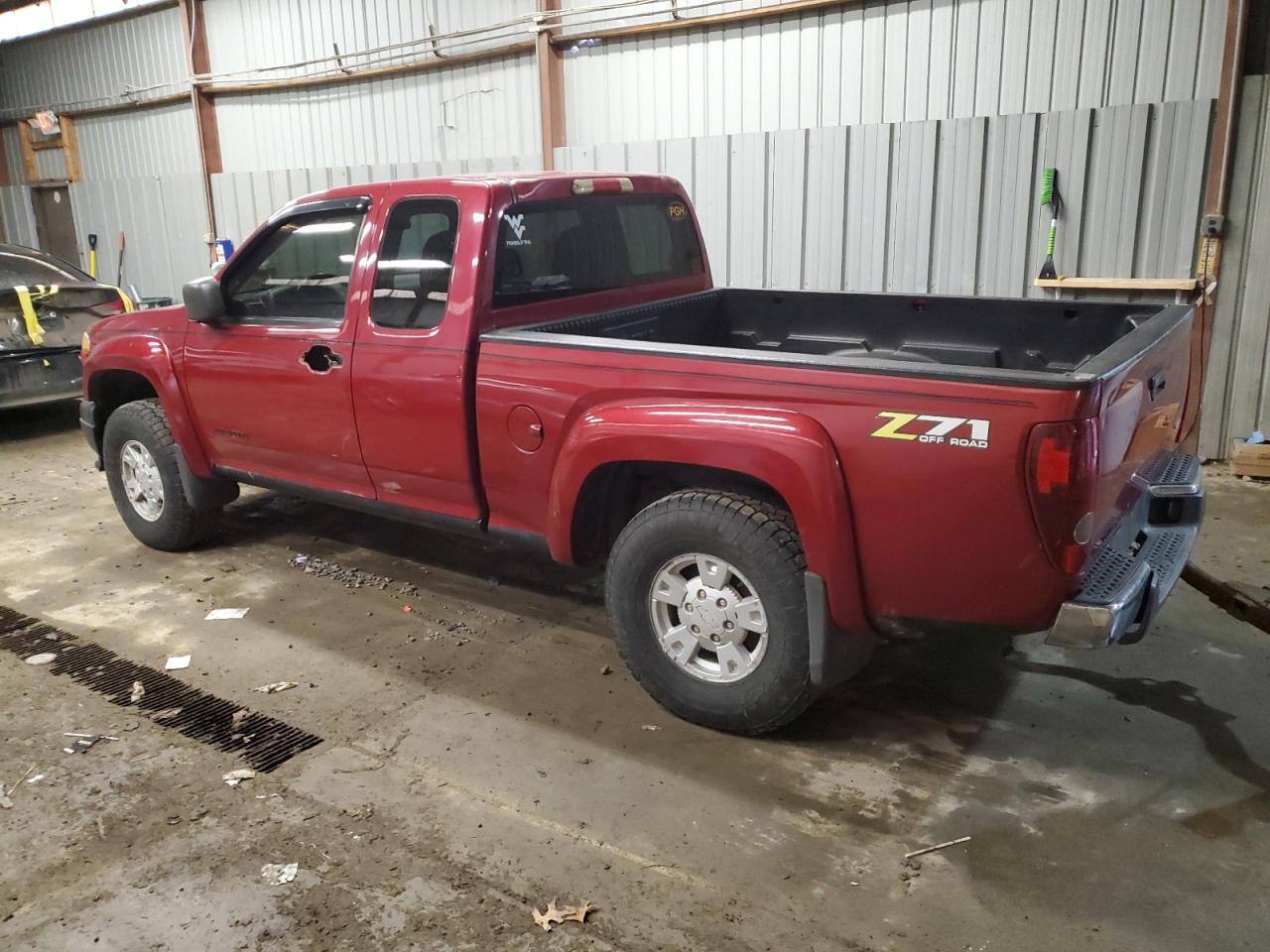 2005 Chevrolet Colorado VIN 1GCDT196358217671 Copart auction photo, rear end damage thumbnail 2