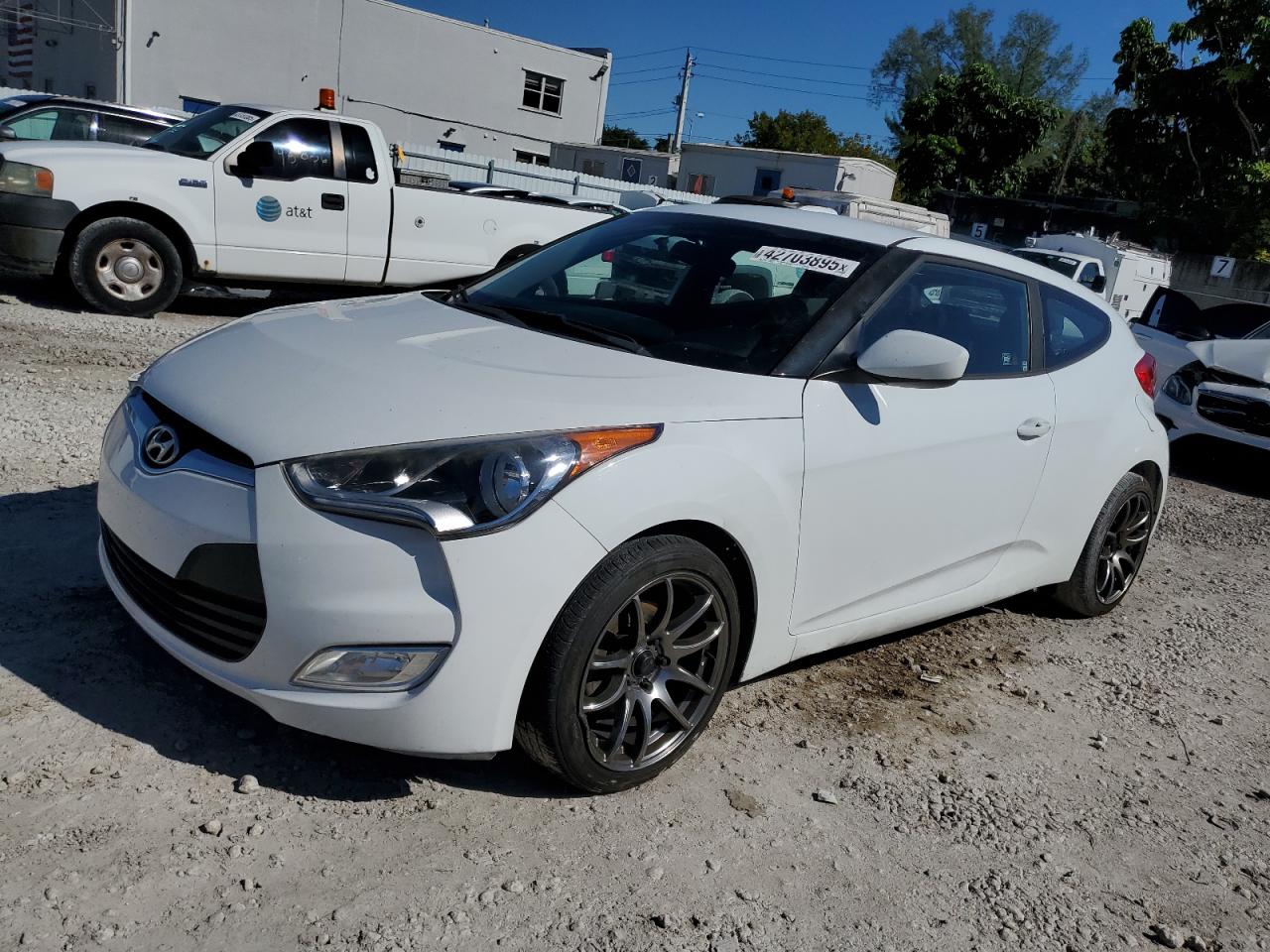 2017 Hyundai Veloster VIN KMHTC6ADXHU310648