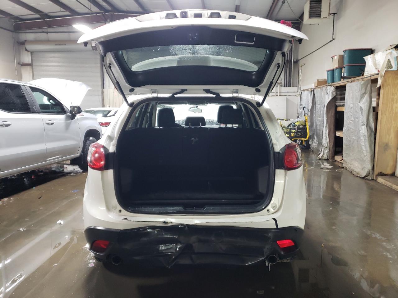 2016 Mazda CX-5 VIN JM3KE2CY7G0666474 Copart auction photo, rear end / side damage thumbnail 6