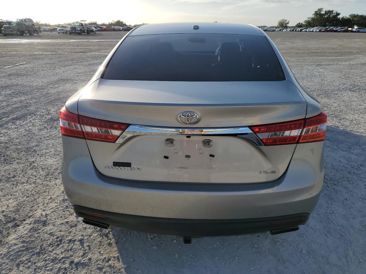 2015 Toyota Avalon VIN 4T1BK1EB2FU181537 Copart auction photo, front end / minor dent/scratches damage thumbnail 6
