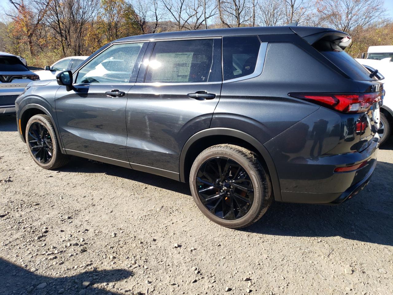 2024 Mitsubishi Outlander VIN JA4J3VA83RZ071192 Copart auction photo, water/flood damage thumbnail 2