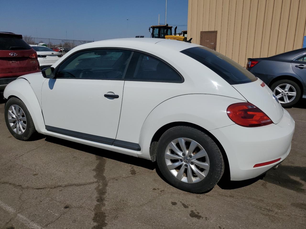 2015 Volkswagen Beetle VIN 3VWF17AT9FM623581 Copart auction photo, front end damage thumbnail 2