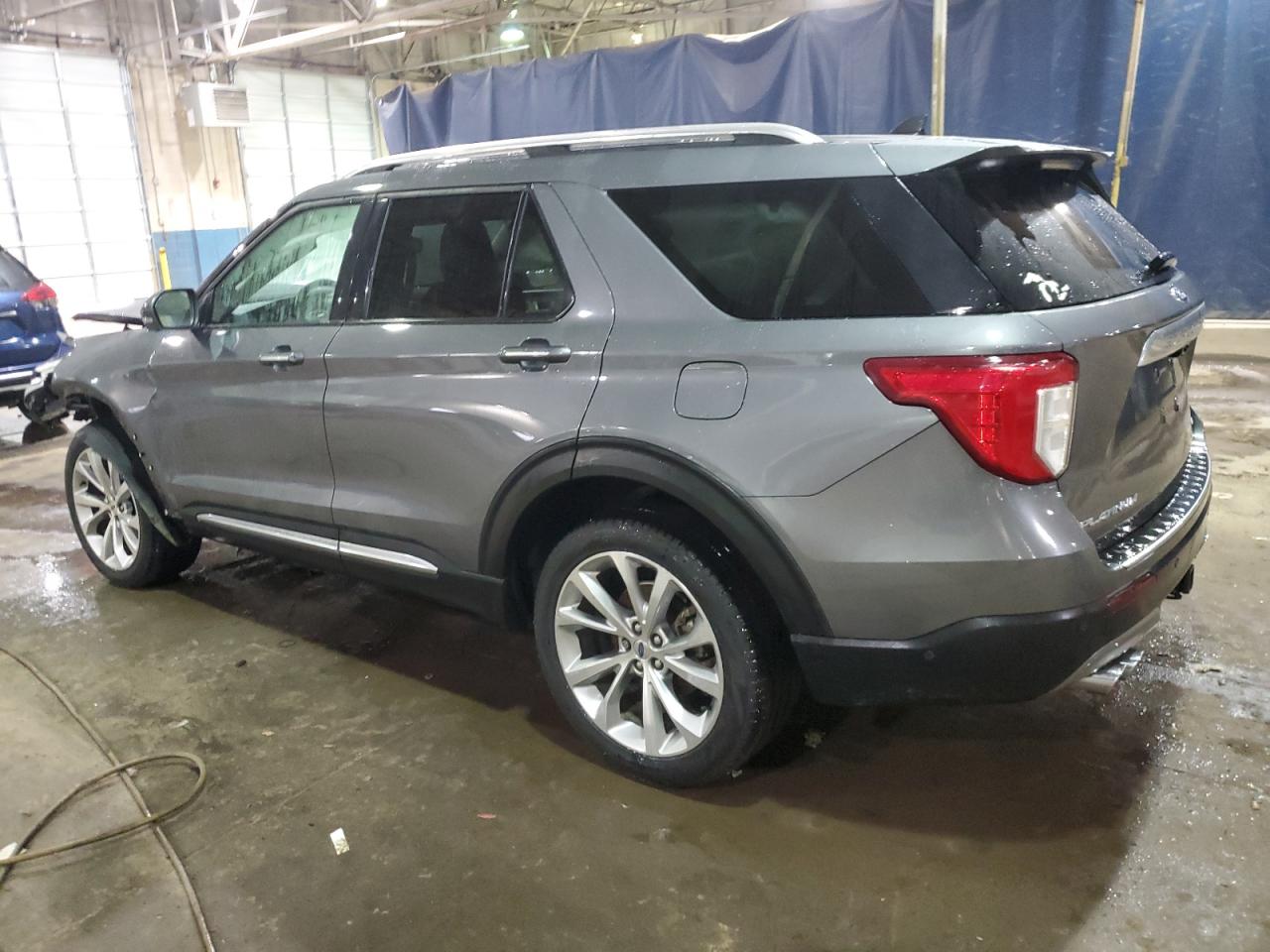 2022 Ford Explorer VIN 1FM5K8HCXNGA68992 Copart auction photo, front end damage thumbnail 2