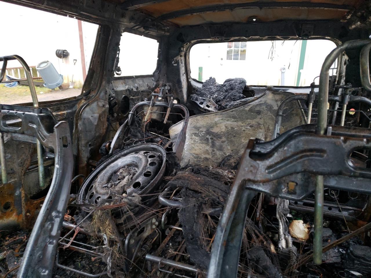 2017 KIA Sedona VIN KNDMB5C15H6229098 Copart auction photo, burn / front end damage thumbnail 10