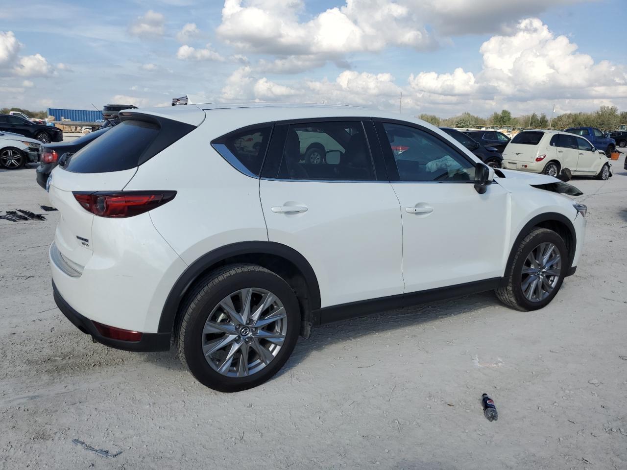 2021 Mazda CX-5 VIN JM3KFBAY1M0468386 Copart auction photo, front end damage thumbnail 3