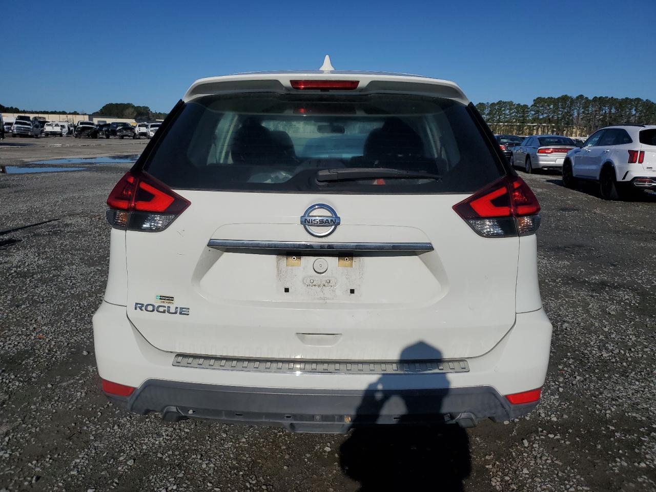2018 Nissan Rogue VIN KNMAT2MT9JP603551 Copart auction photo, side damage thumbnail 6