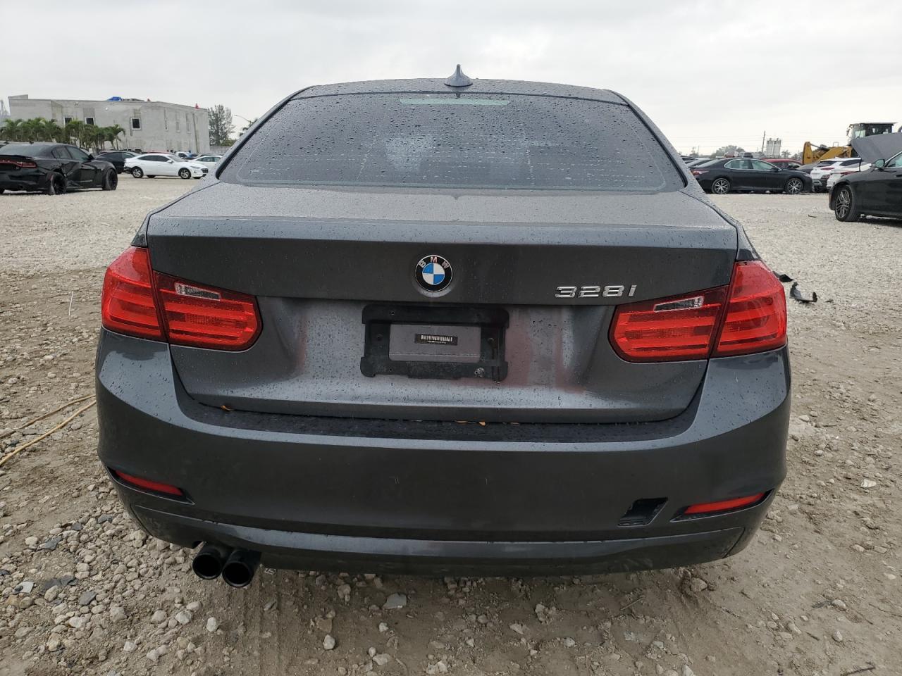 2013 BMW 3er VIN WBA3B5C50DF596836 Copart auction photo, front end / undercarriage damage thumbnail 6