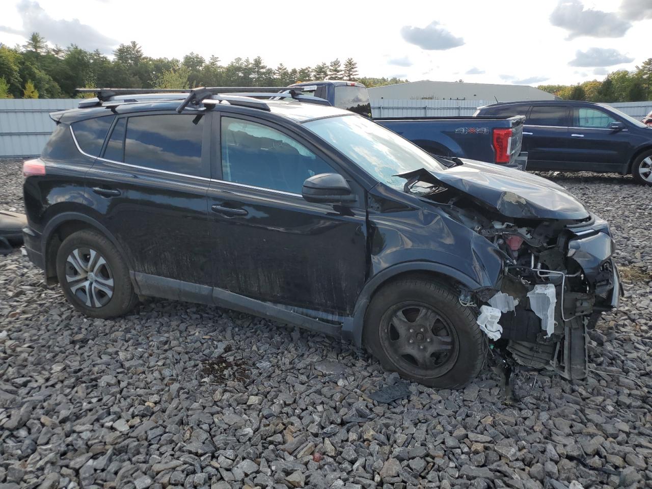 2017 Toyota RAV 4 VIN 2T3BFREV5HW694062 Copart auction photo, front end / mechanical damage thumbnail 4