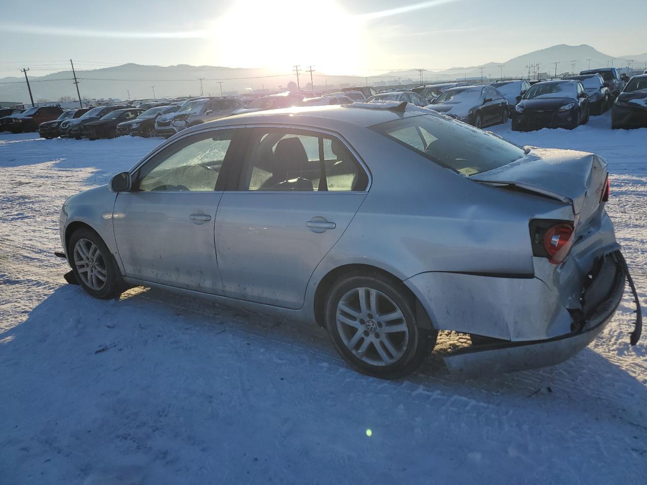 2009 Volkswagen Jetta VIN 3VWRL71K59M160647 Copart auction photo, rear end / minor dent/scratches damage thumbnail 2