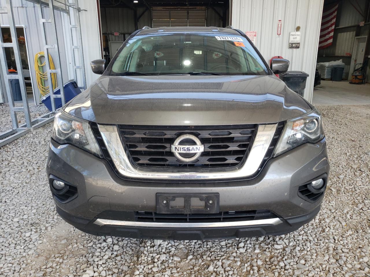 2019 Nissan Pathfinder VIN 5N1DR2MM6KC649069 Copart auction photo, rear end / minor dent/scratches damage thumbnail 5