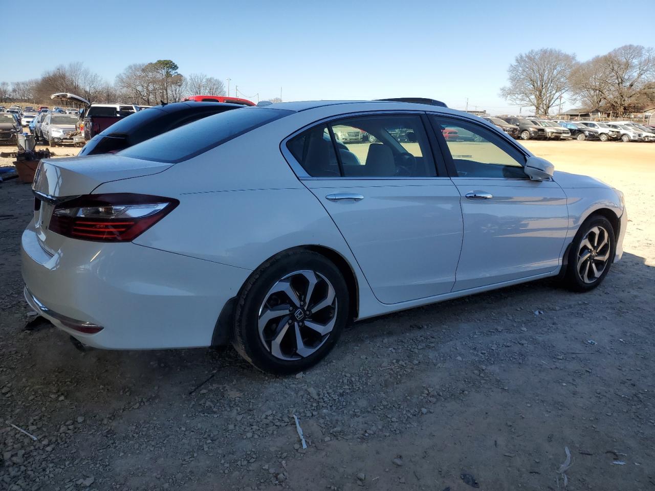 2016 Honda Accord VIN 1HGCR2F82GA195813 Copart auction photo, front end / side damage thumbnail 3
