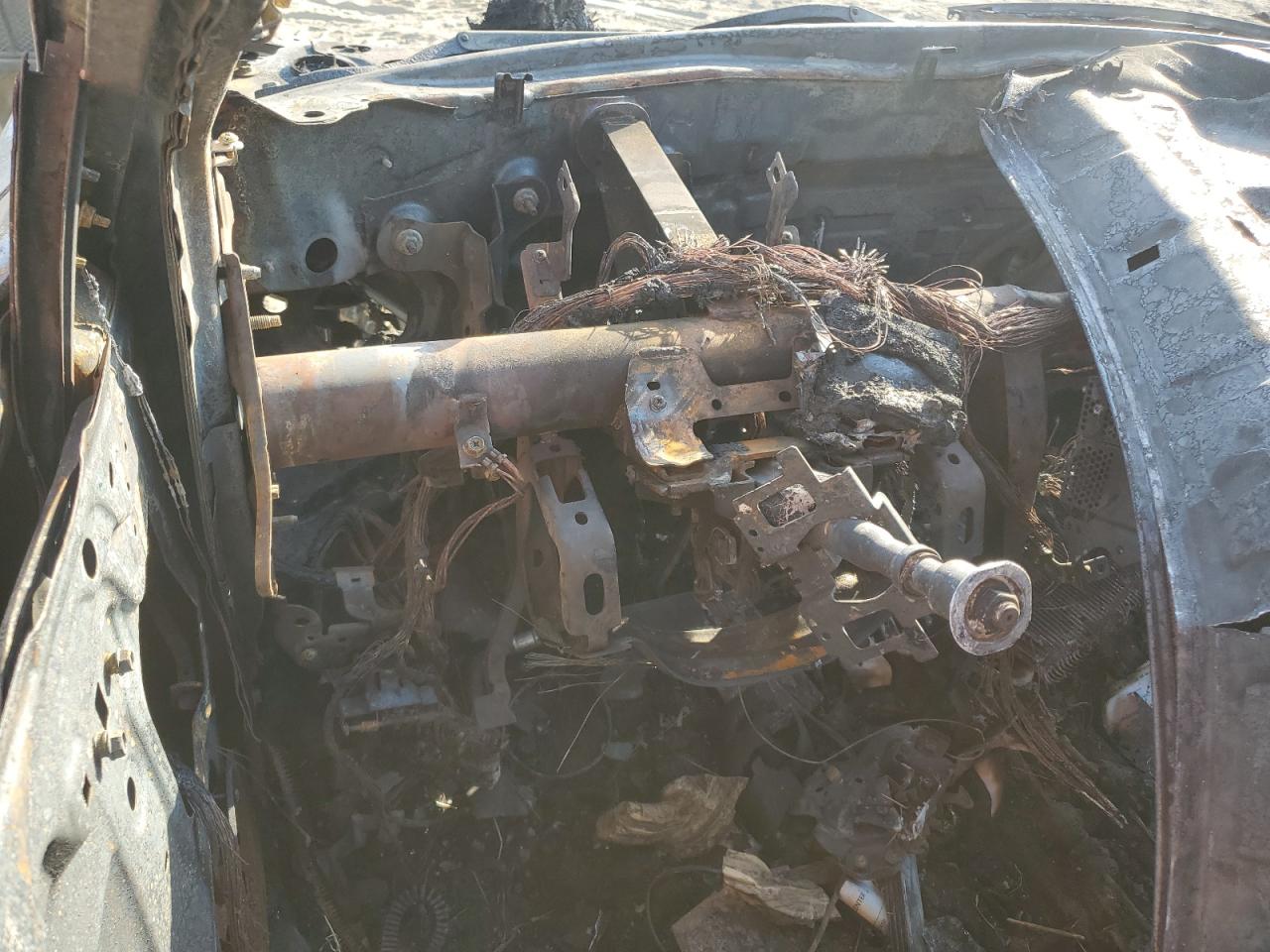 2015 Nissan Altima VIN 1N4AL3AP5FN389941 Copart auction photo, burn / missing/altered vin damage thumbnail 9