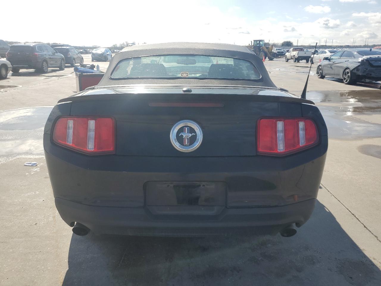 2011 Ford Mustang VIN 1ZVBP8EM4B5111331 Copart auction photo, front end damage thumbnail 6