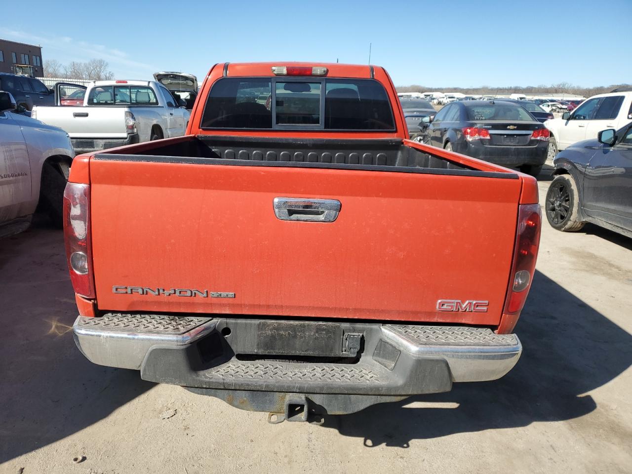 2009 GMC Canyon VIN 1GTDT19EX98142609 Copart auction photo, rear end damage thumbnail 6