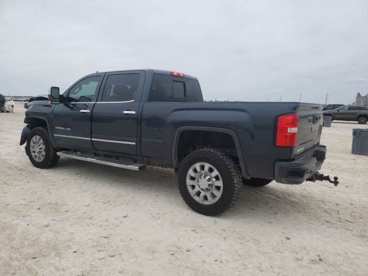 2017 GMC Sierra VIN 1GT12UEG9HF133280 Copart auction photo, front end damage thumbnail 2