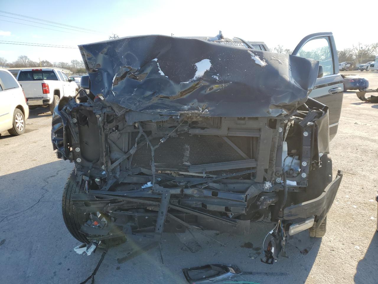 2018 GMC Yukon VIN 1GKS2CKJ3JR115591 Copart auction photo, front end damage thumbnail 13