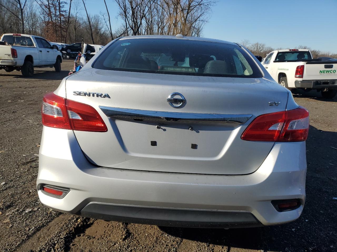2017 Nissan Sentra VIN 3N1AB7AP2HY259841 Copart auction photo, front end / minor dent/scratches damage thumbnail 6