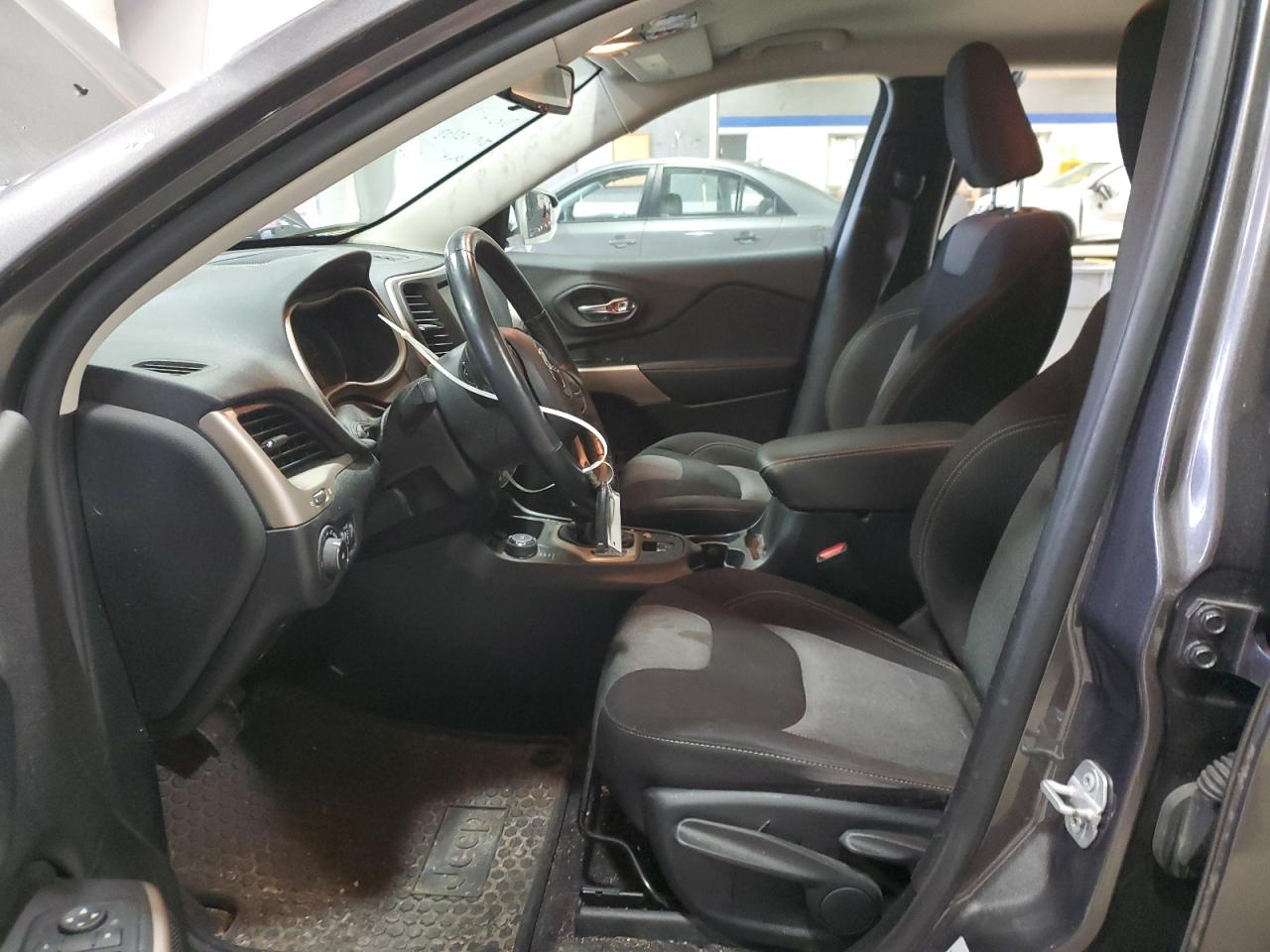 2018 Jeep Grand Cherokee VIN 1C4PJMCX8JD586727 Copart auction photo, front end / side damage thumbnail 7
