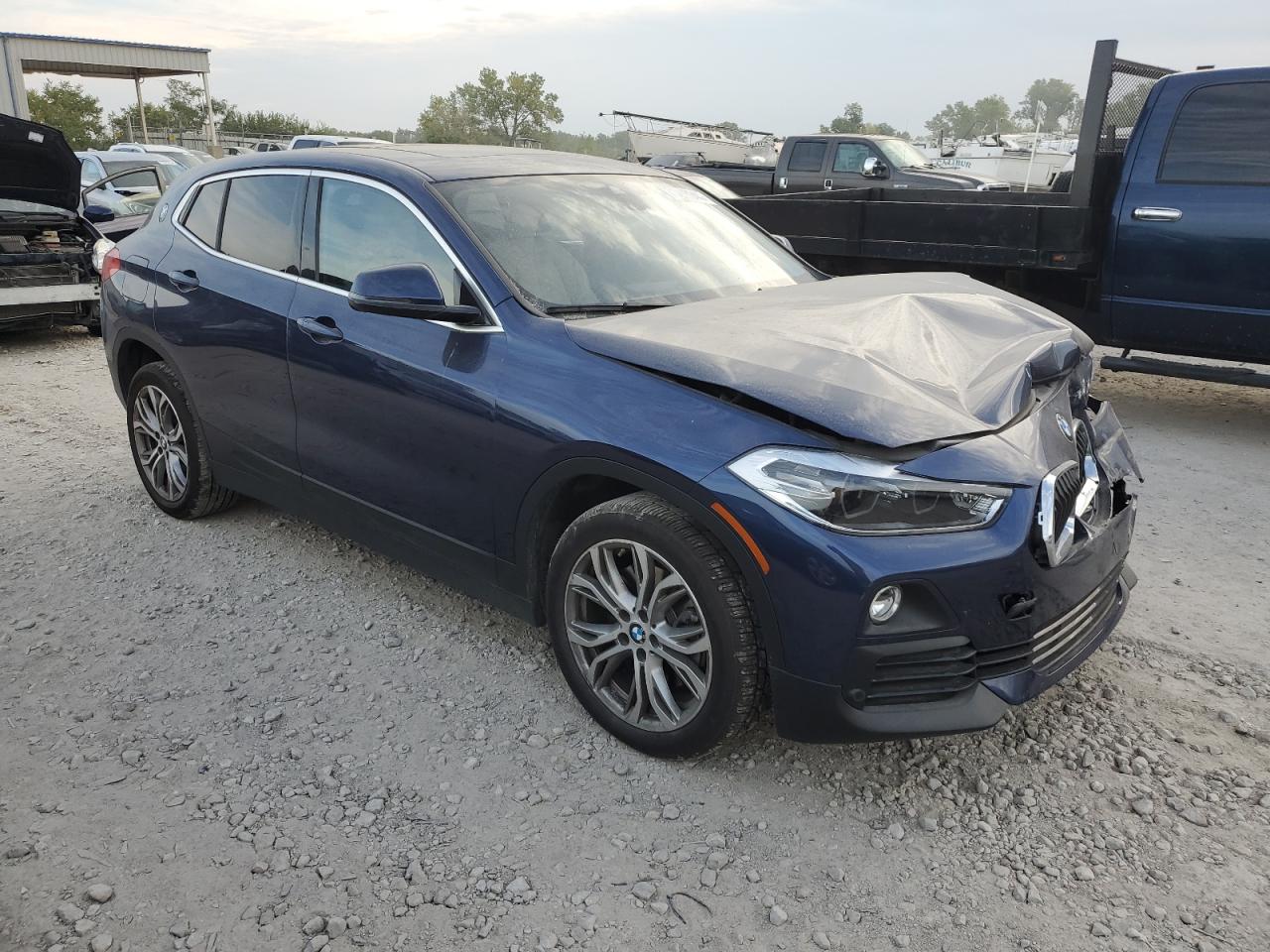 2020 BMW X2 VIN WBXYJ1C03L5P06827 Copart auction photo, front end / minor dent/scratches damage thumbnail 4