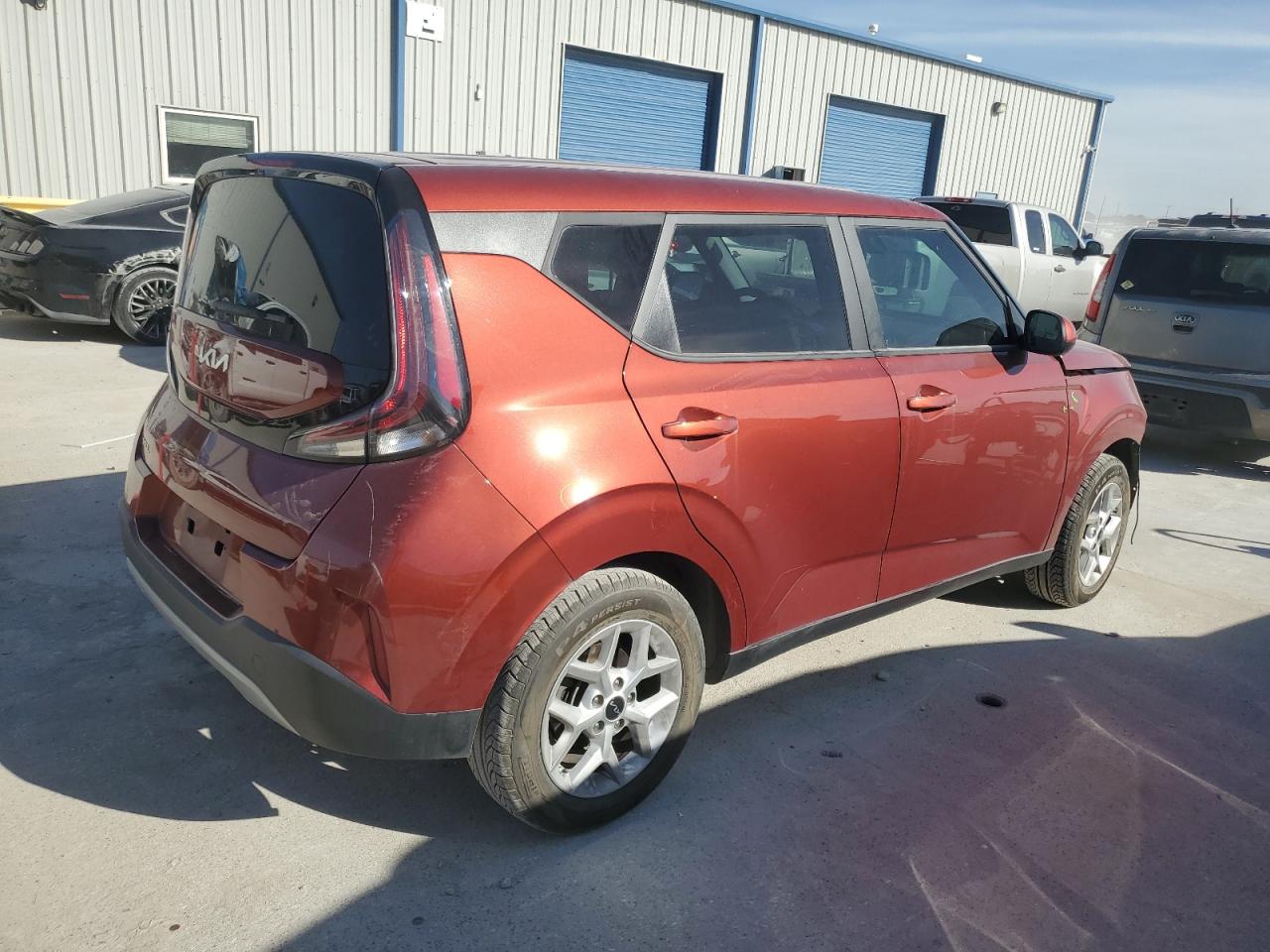 2023 KIA Soul VIN KNDJ23AU0P7848964 Copart auction photo, front end damage thumbnail 3