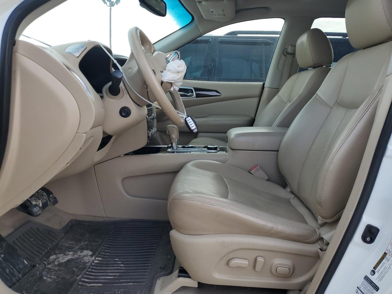 2015 Nissan Pathfinder VIN 5N1AR2MM3FC608391 Copart auction photo, front end / minor dent/scratches damage thumbnail 7