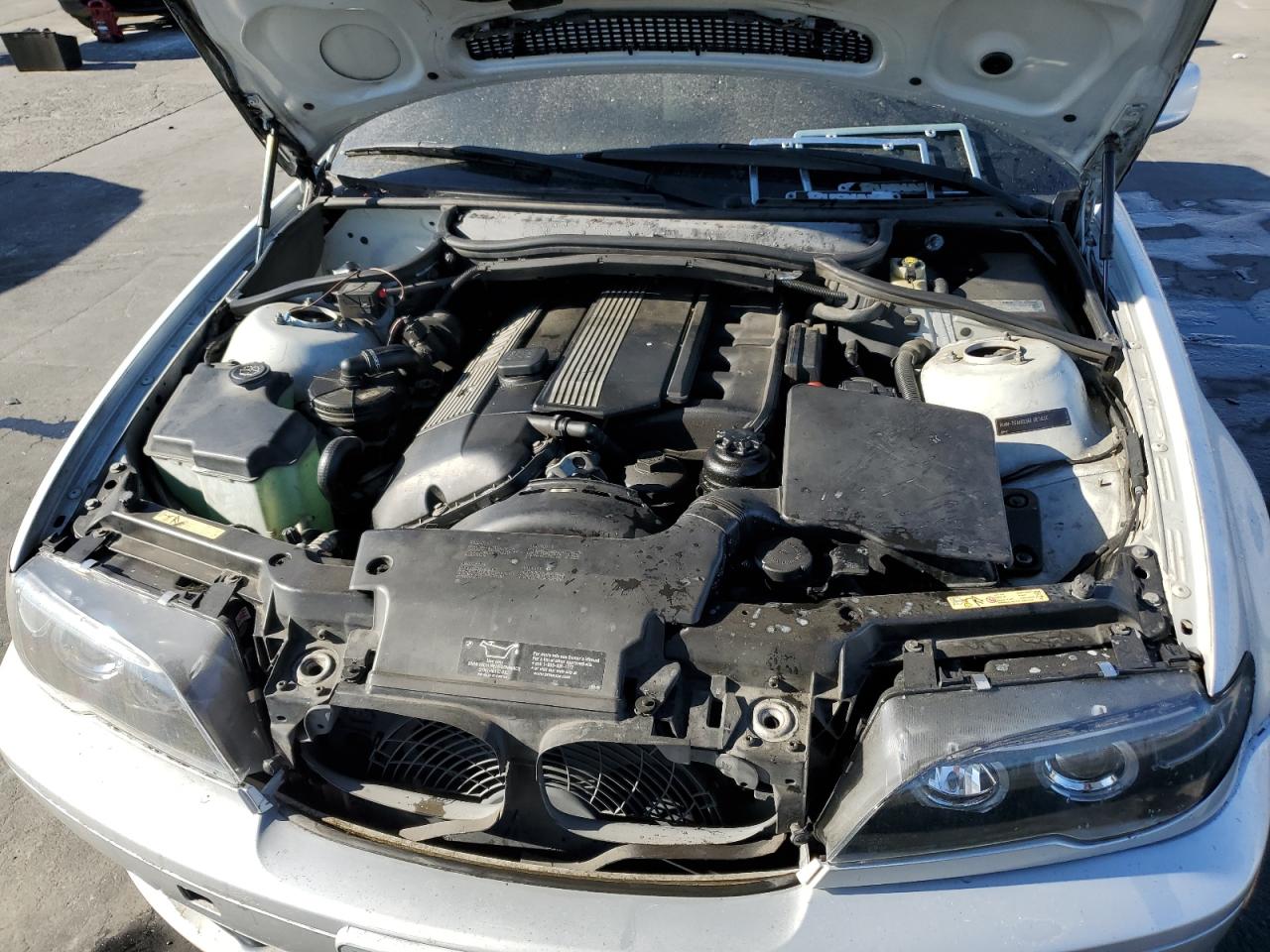 2005 BMW 3er VIN WBABW53485PL52340 Copart auction photo, vandalism / mechanical damage thumbnail 13