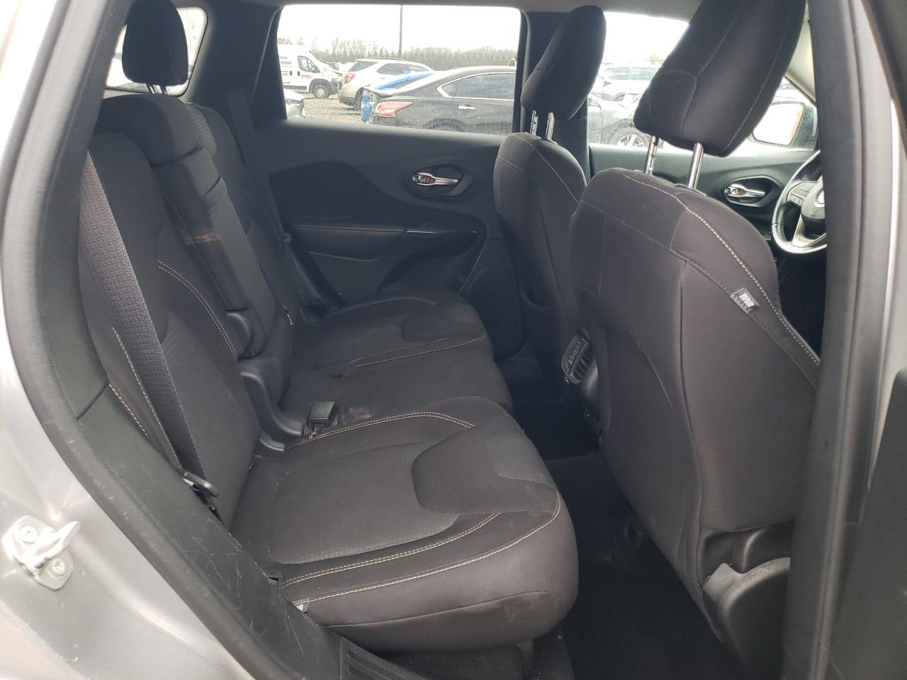 2016 Jeep Grand Cherokee VIN 1C4PJMCB1GW117688 Copart auction photo, normal wear damage thumbnail 11